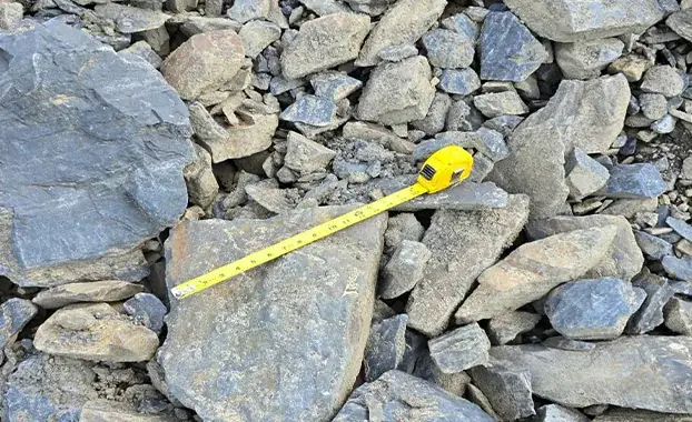 DIRTY Shot Rock crushed limestone, ~20" minus + some dirt